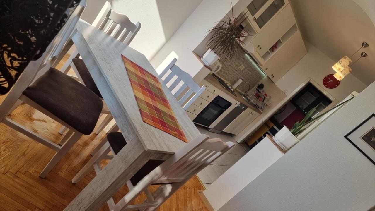 Risto Apartment 斯科普里 外观 照片